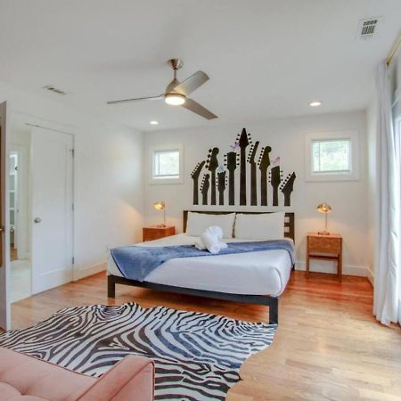 Howdy House New And Trendy With Rooftop Deck Nashville Dış mekan fotoğraf