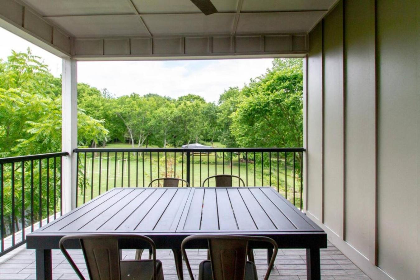 Howdy House New And Trendy With Rooftop Deck Nashville Dış mekan fotoğraf