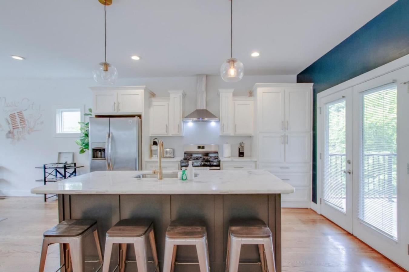 Howdy House New And Trendy With Rooftop Deck Nashville Dış mekan fotoğraf