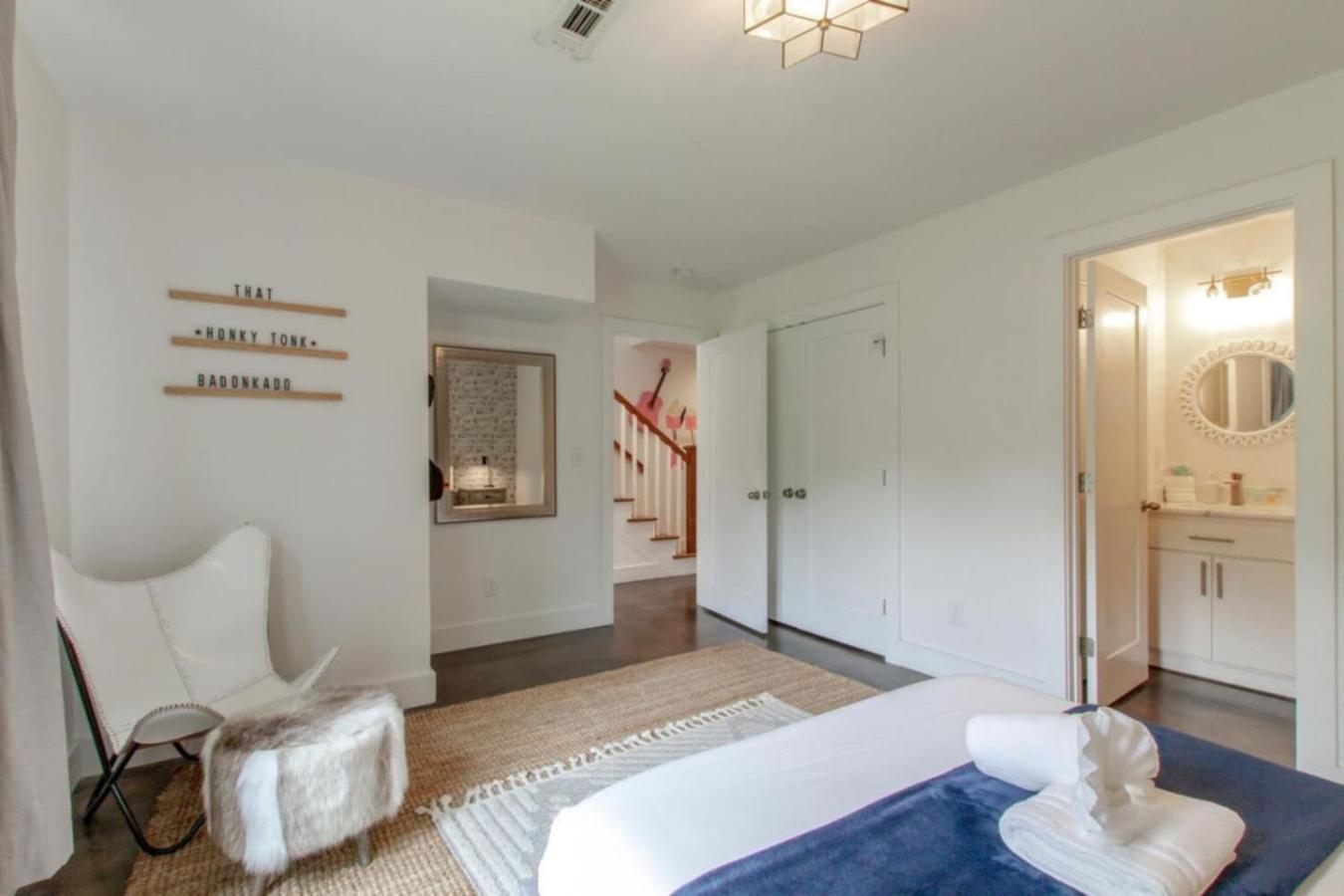 Howdy House New And Trendy With Rooftop Deck Nashville Dış mekan fotoğraf